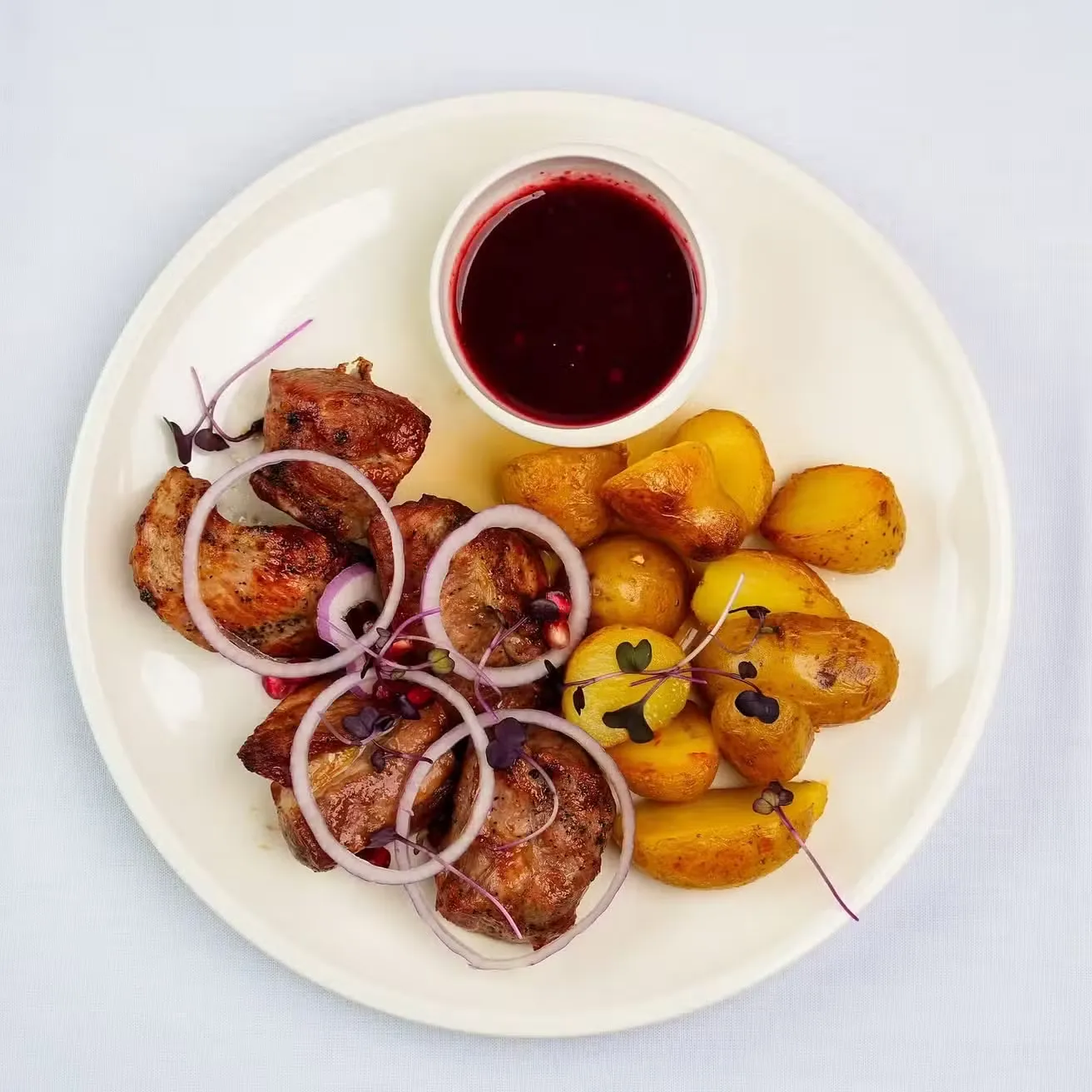 Experience the essence of Georgia at Ubani, your culinary haven in NYC! Authentic dishes like khinkali and mouthwatering khachapuri, crafted the finest ingredients. - Photo 6