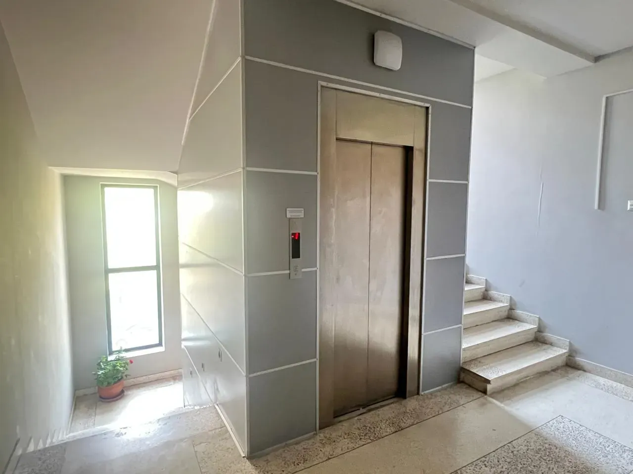 3-room apartment for rent in Abanotubani - Photo 2
