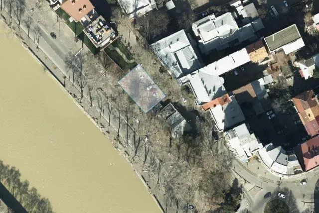 Land for sale in Tbilisi, Chugureti - Photo 1