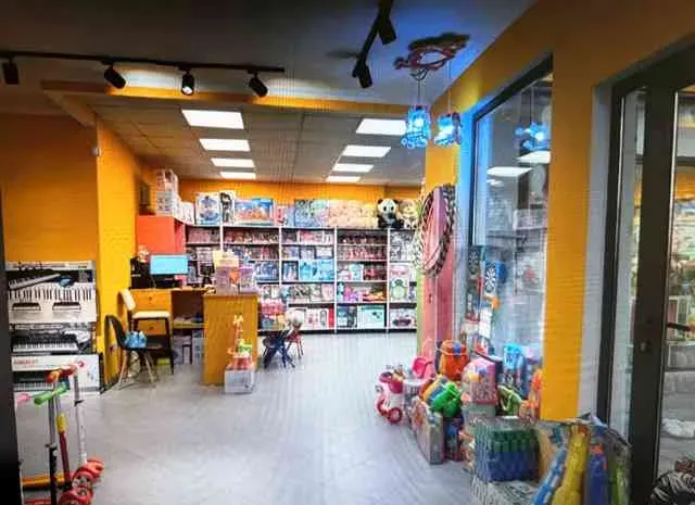 Commercial space for rent in Tbilisi, Vake - Photo 1