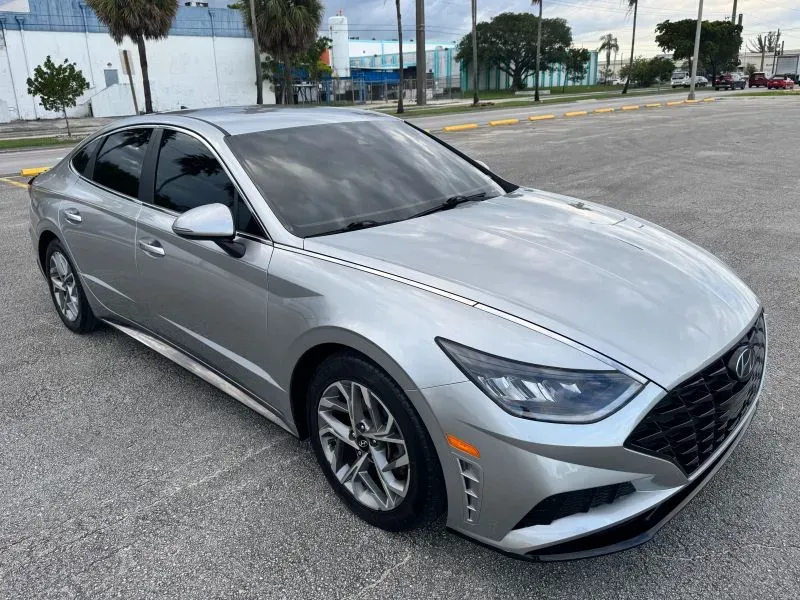 Long-Term Car Rental in Miami - CarForLong.com - Photo 4