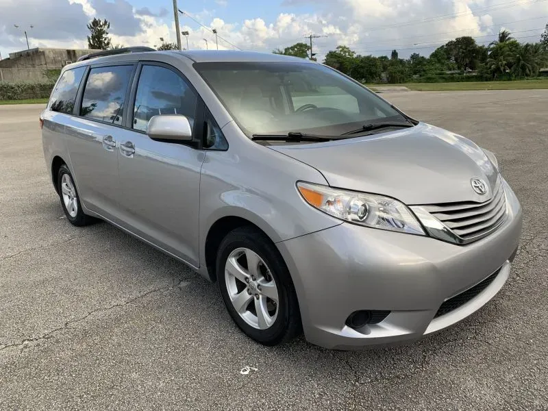 Long-Term Car Rental in Miami - CarForLong.com - Photo 9