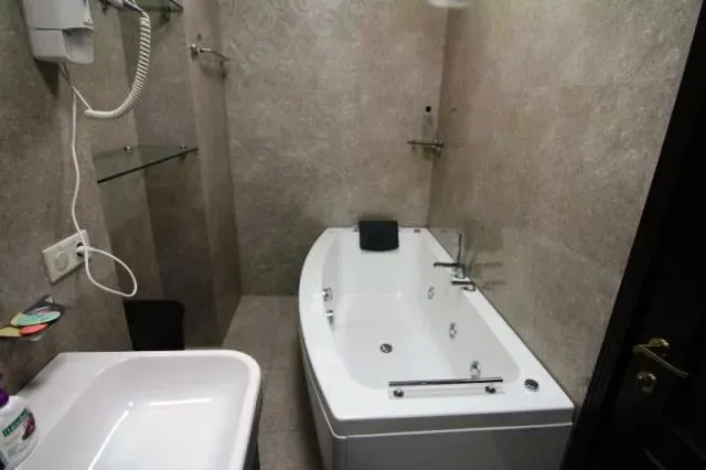 Apartment for rent in Tbilisi, Avlabari - Photo 7