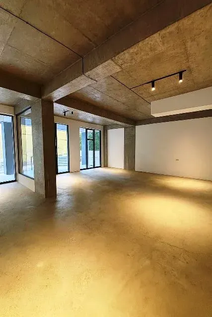 Commercial space for rent in Tbilisi, Saburtalo - Photo 1
