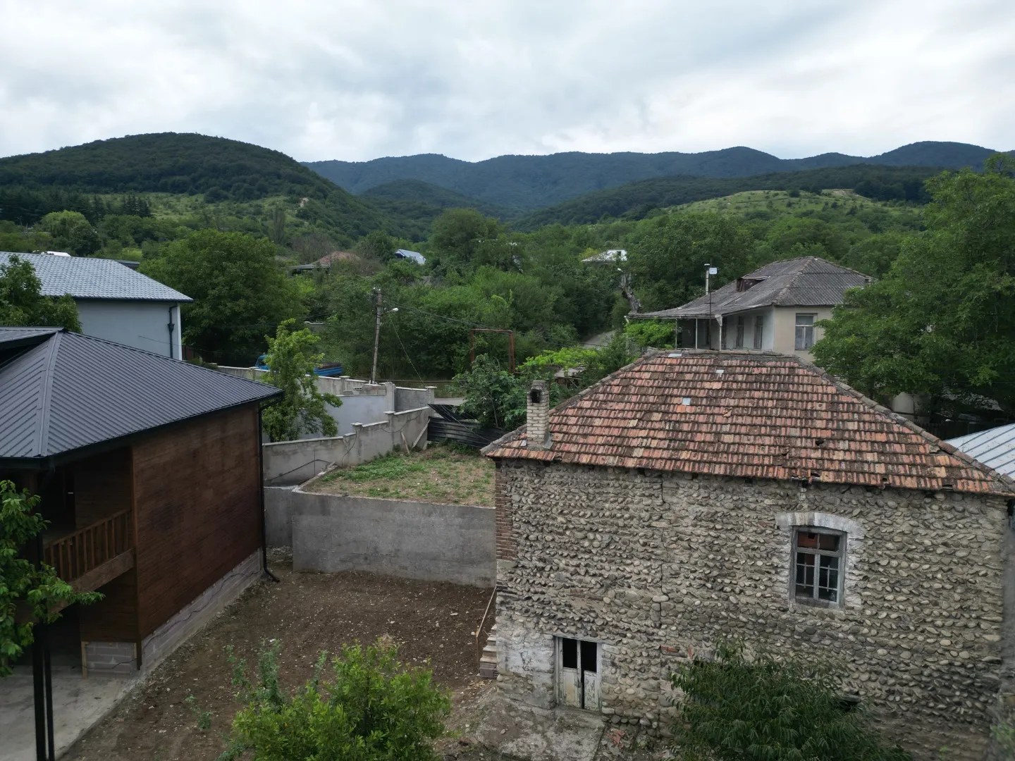 House - Photo 8