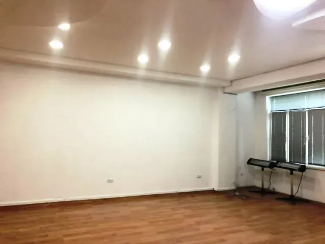 Commercial space for rent in Tbilisi, Saburtalo - Photo 4