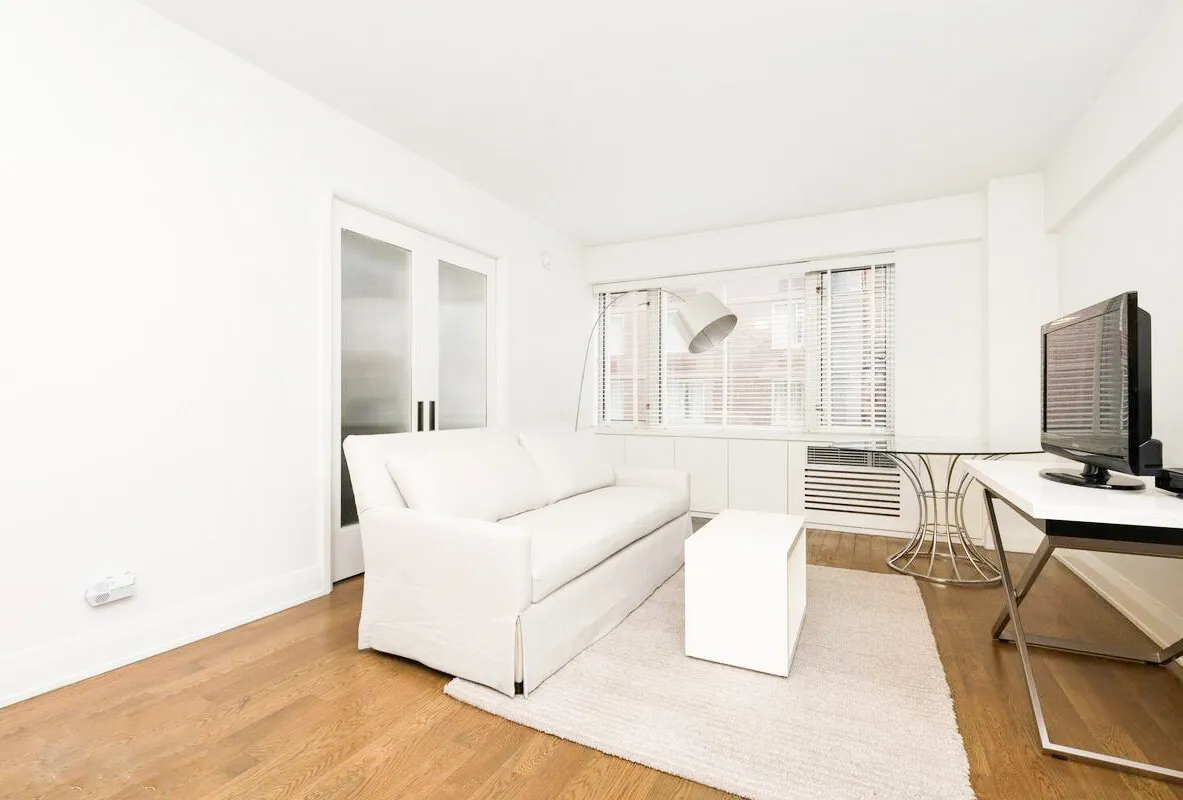 211 E 51ST Street 4C - Photo 2
