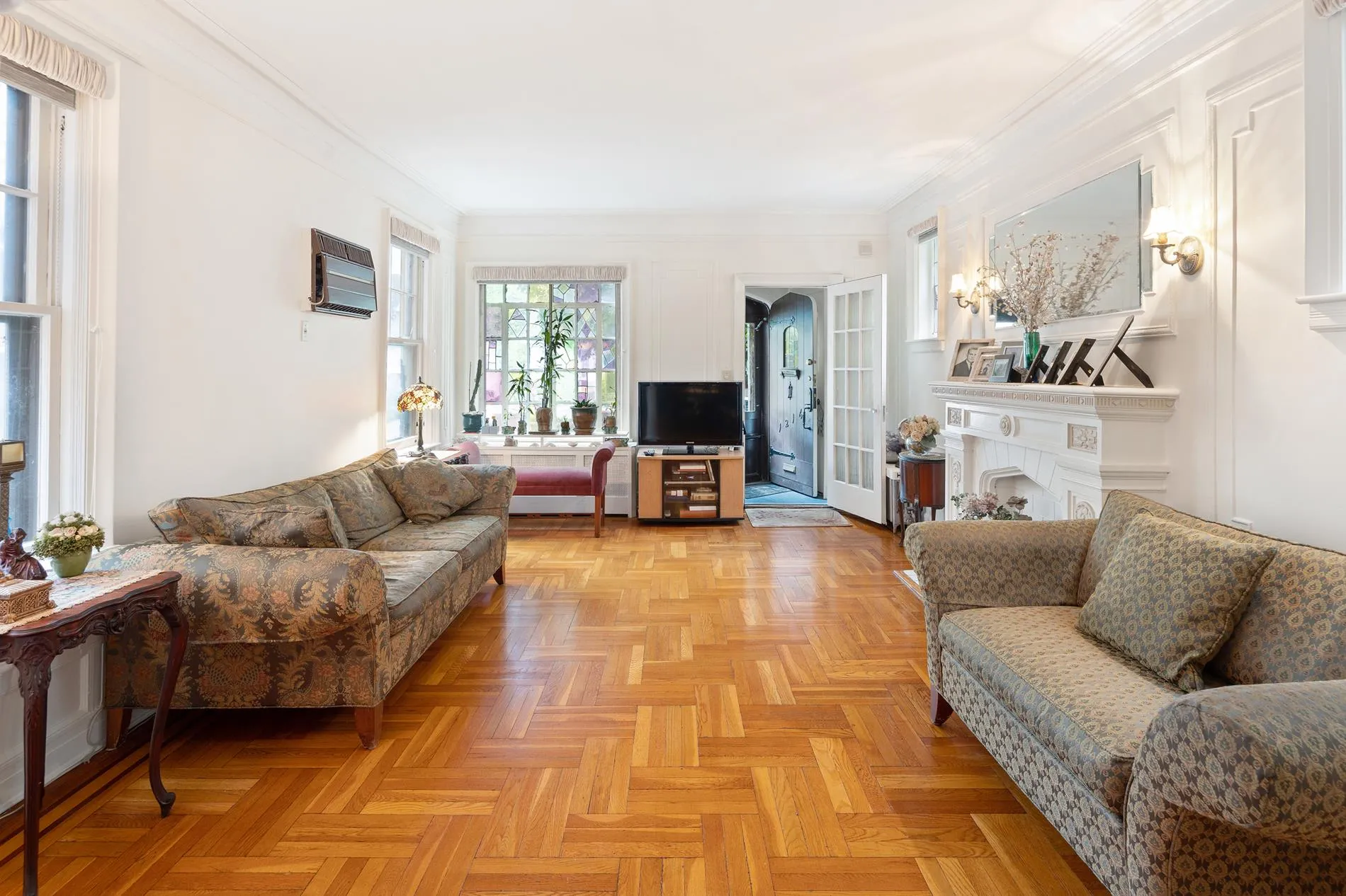 1216 E 28th Street - Photo 3