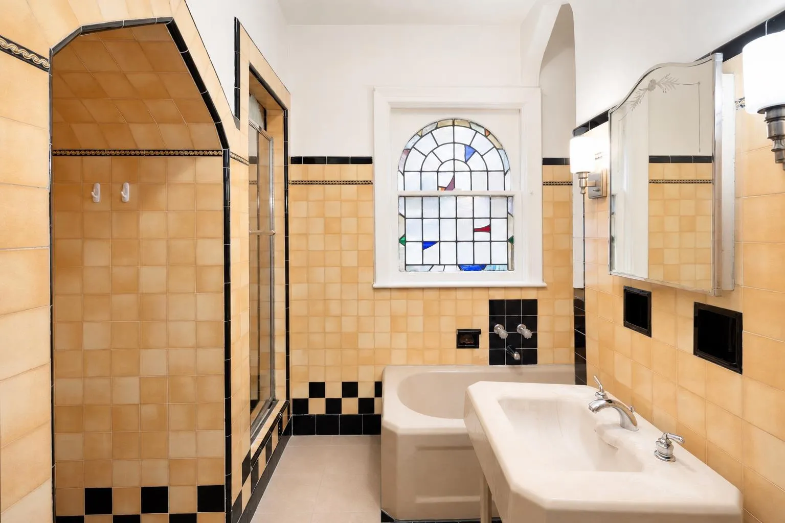 1216 E 28th Street - Photo 7