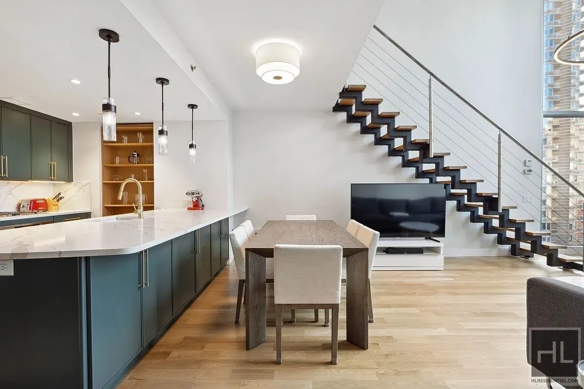 464 W 44th Street PHC - Photo 3