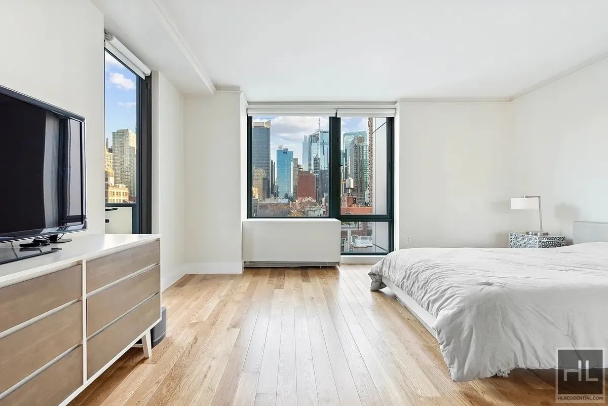 464 W 44th Street PHC - Photo 5