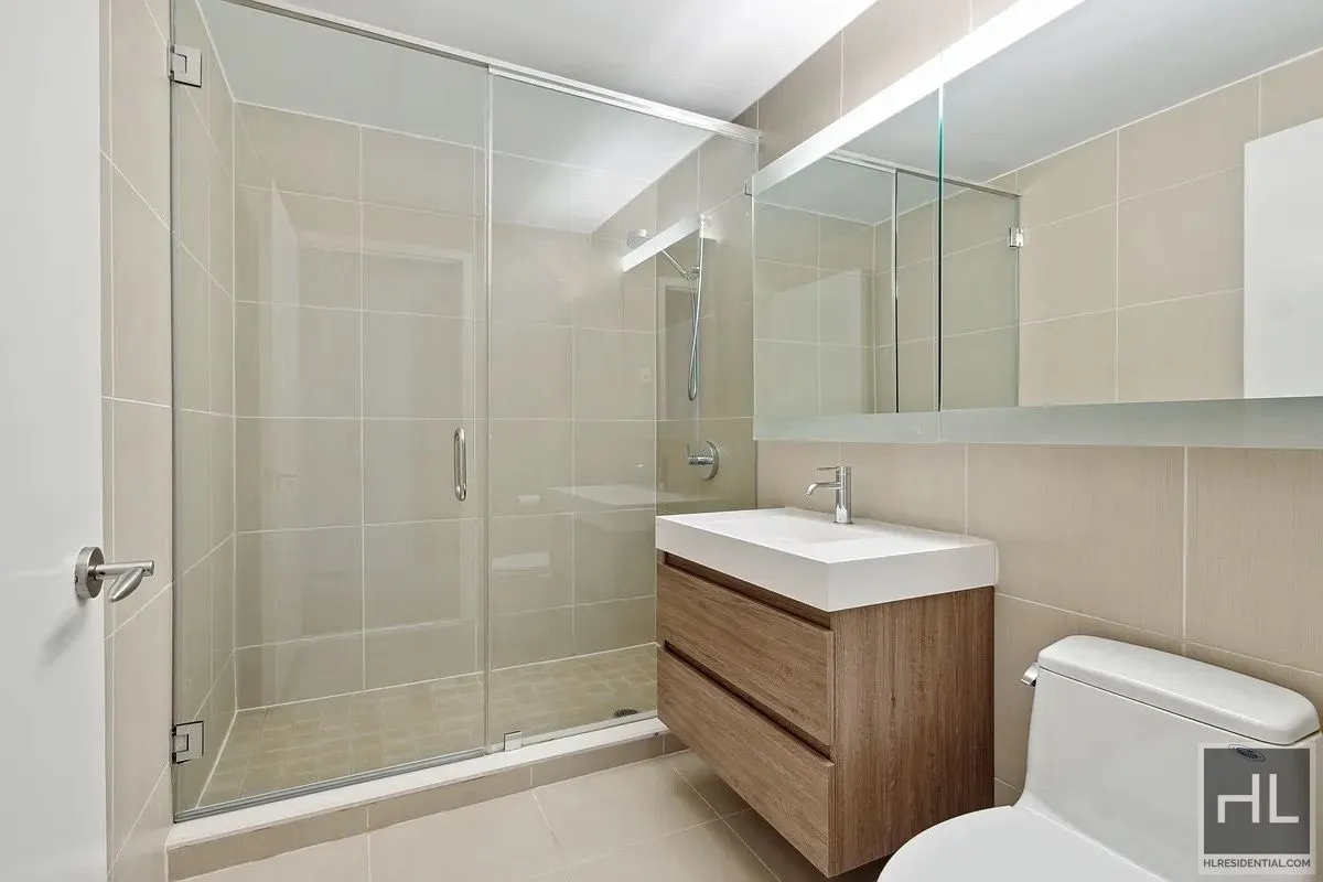 464 W 44th Street PHC - Photo 9