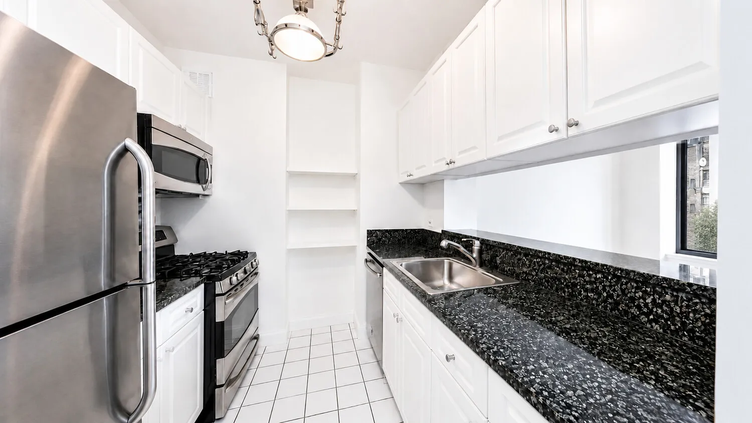 400 E 90TH Street 4D - Photo 7