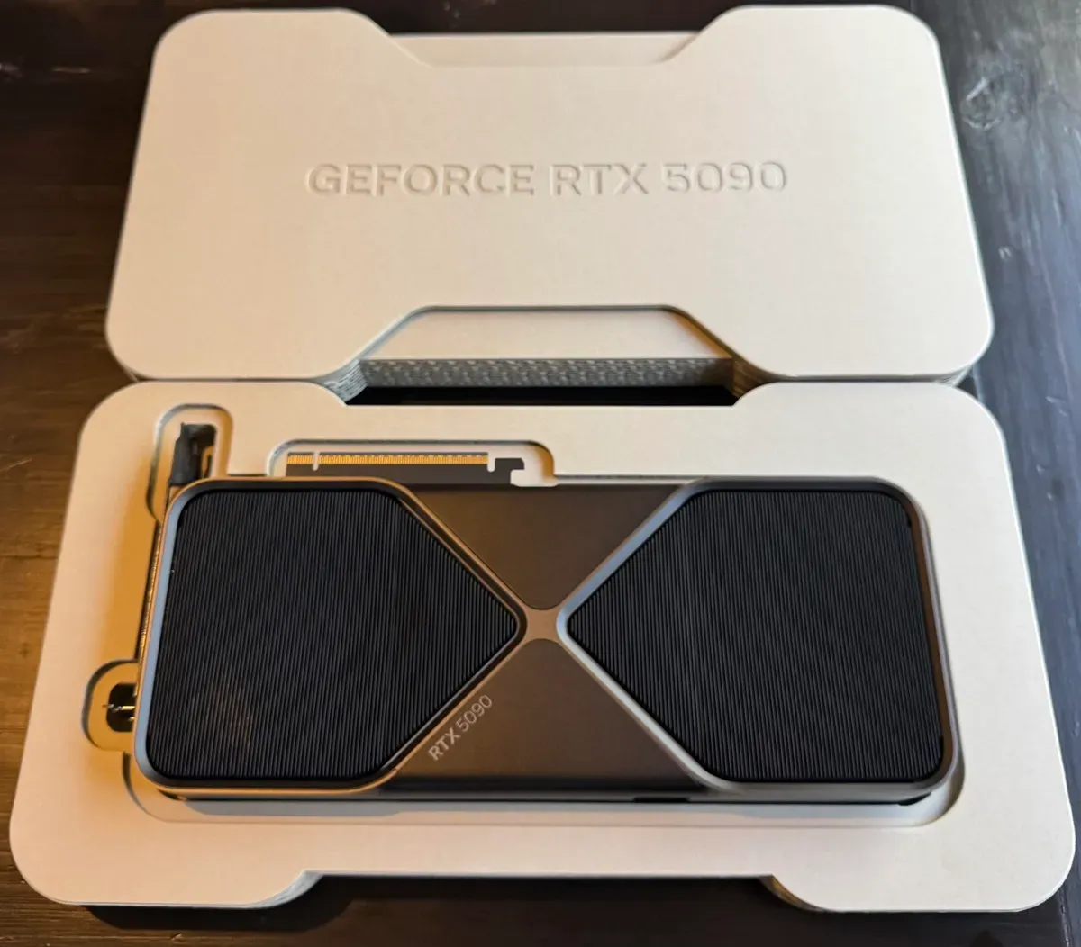 GeForce RTX 5090, RTX 5080, RTX 5070 Ti, RTX 5070, RTX 4090, RTX 4080 Super, RTX 4080, RTX 4070 Ti Super, RTX 4070 Ti, - Photo 7