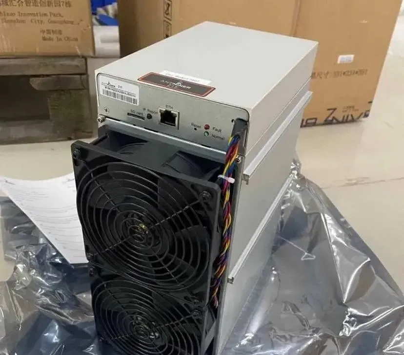 Bitmain Antminer Z15 Pro 840 KSol/s ZEC/ZEN ASIC Miner. - Photo 3